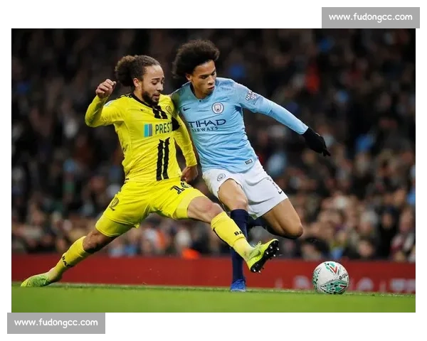 马赛主场迎战科尼亚体 全力争取欧战资格激烈较量即将上演 马赛主场迎战科尼亚体 全力争取欧战资格激烈较量即将上演