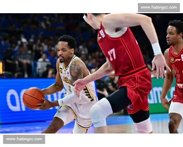 马刺挑战灰熊 孙铭徽领衔对决莫兰特 双方展开激烈季后赛争夺